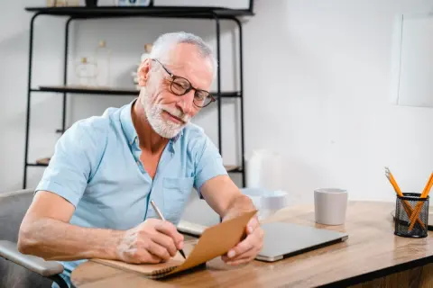 年金は「月14万円」の予定。65歳で仕事を辞めても「貧乏」にはならない？ 老後資金を数字で確認してみる