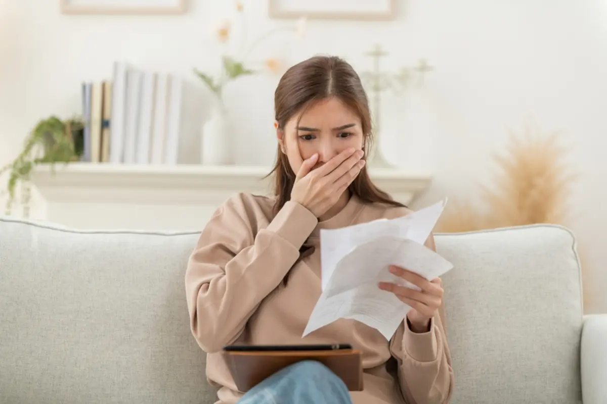 財布を紛失後、クレジットカードで100万円超の不正利用が発覚。補償対象になる条件とは？