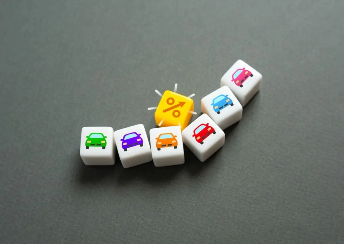 「どうせ売るから、高い車のほうが家計に優しい」という夫。実際「700万円のランドクルーザー」は、300万円の車より“実質負担”が少ないですか？ 金額・維持費を比較