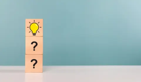 高齢の母が「認知症になる前に、お金のことを全部決めておきたい」と言います。通帳には1500万円ほどの預金。生前贈与と医療・介護費のバランスは、どう考えればいいのでしょうか？