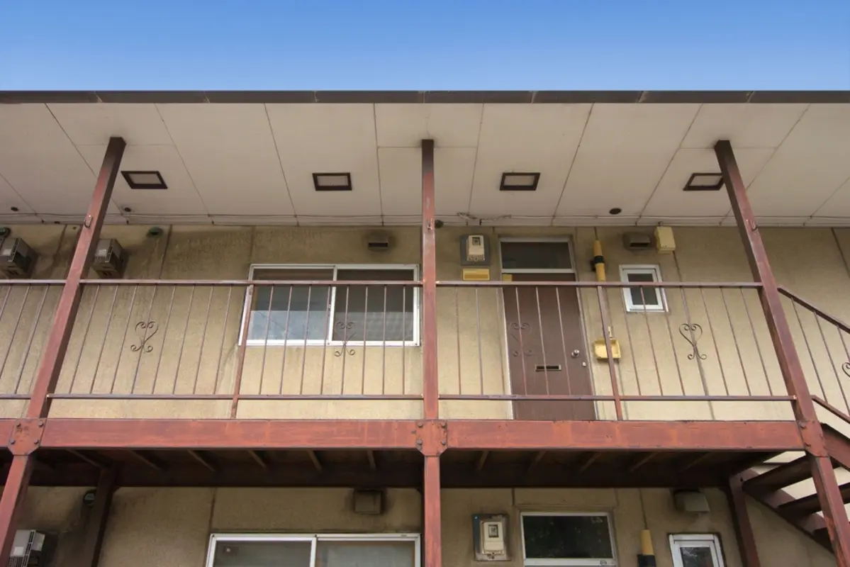 市営住宅に住む年金暮らしの友人は「家賃2万円」と聞きました。夫婦で年金15万円の私たちも、家賃2万円で公営住宅に入居できるでしょうか？