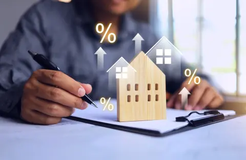 2026年以降も住宅ローンの金利が上昇し続けるって本当？ 住宅ローンは今借りるべき？ それとも家を買うのは待つべきでしょうか？