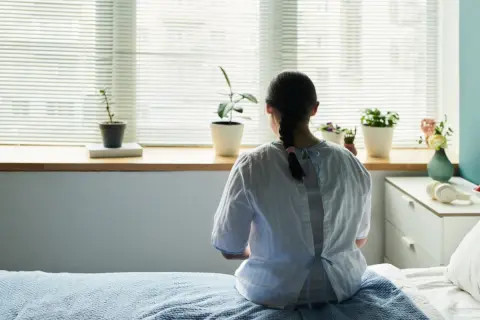 扁桃炎で急遽5日間の入院が決定。大部屋が空いてないと言われ個室に…差額ベッド代はいくらかかりますか？