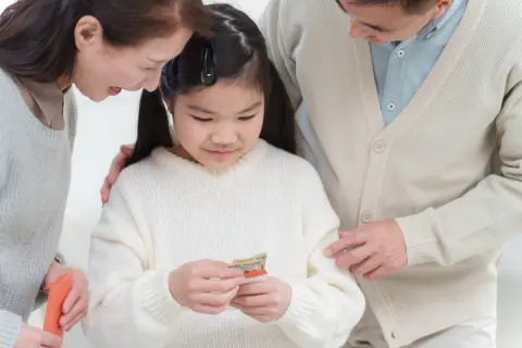 毎年お正月に、祖父母から孫ひとりあたり「5万円」をもらっています。お年玉も積み重なると、生前贈与として問題になるのでしょうか？