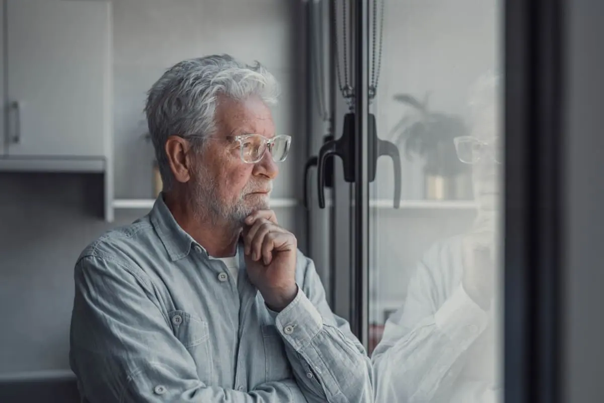 65歳で定年退職し、年金は「月13万円」…老後は働くつもりがないのですが、一人暮らしであればなんとかやりくりできるでしょうか？