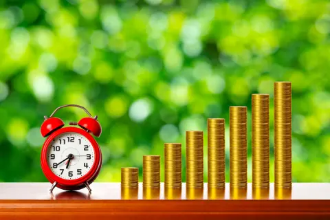 金相場は10年で「4000円→2万9000円」に急騰！ インフレに強いなら、今後「退職金で金を買う」のはアリですか？ 長期的に見れば“買い”でしょうか？ メリットを解説