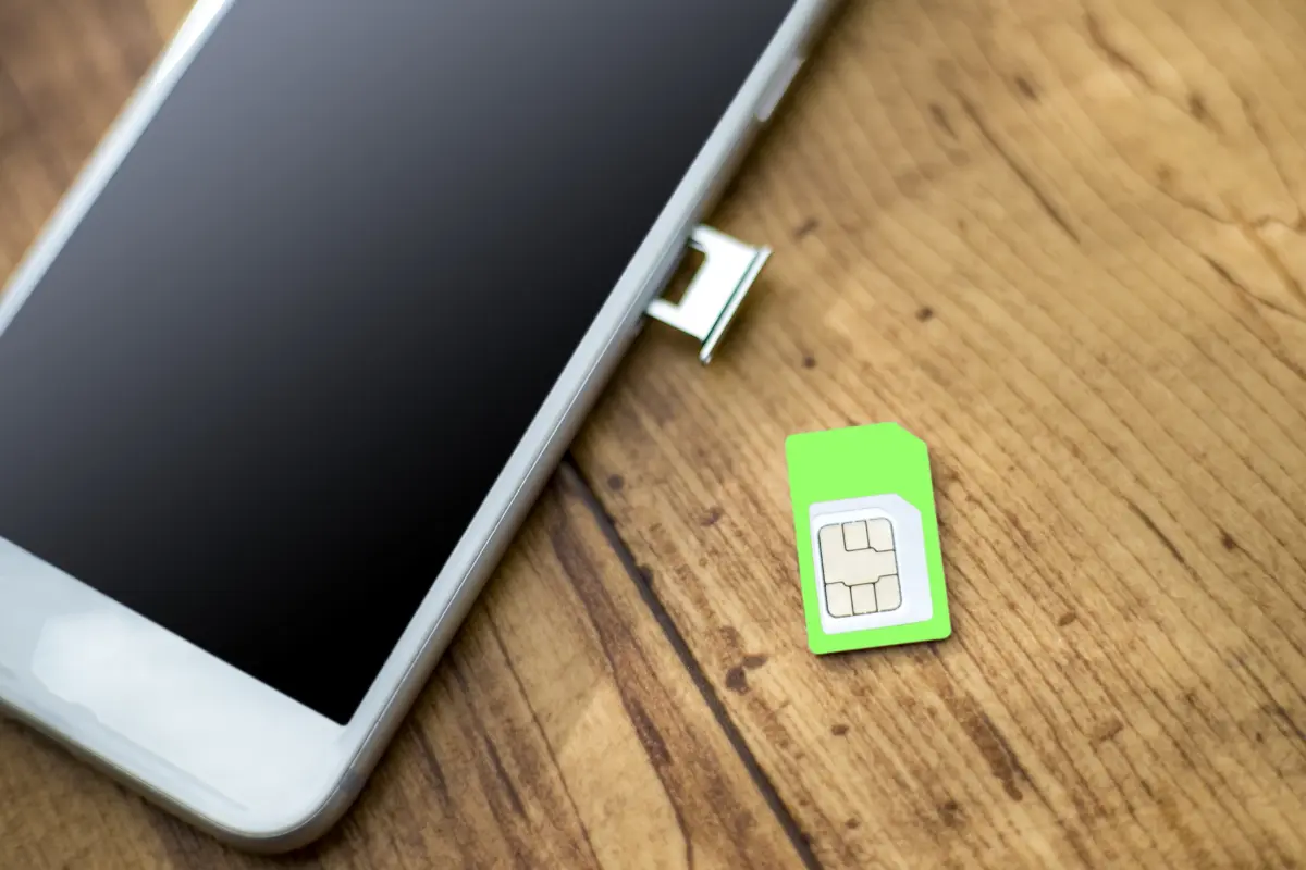 【注意喚起】「格安SIM」から乗り換えて前のSIMカードは放置していたところ、後日“3300円の損害金”を請求された！ 前のSIMカードは家電量販店で買ったものなのになぜ…？