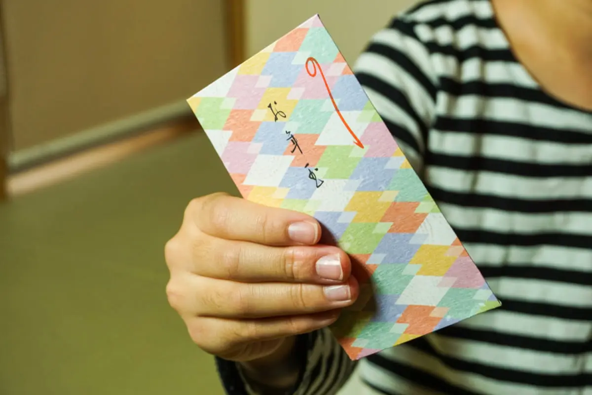 中学生の娘が「お年玉は貯金する」と言って、30万円ほどあるのに一切使おうとしません。今時は「貯金」が普通なのでしょうか？