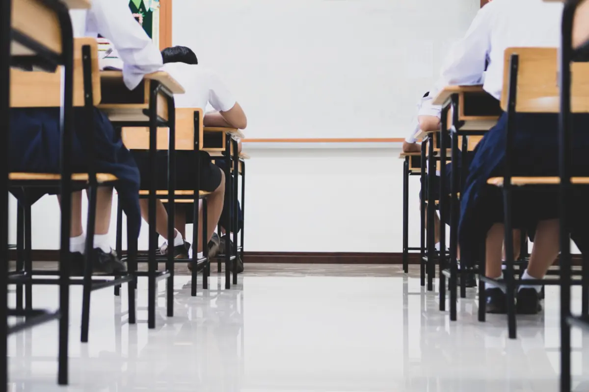 わが家は“3人兄弟”なのに「大学無償化」を受けられるのは1人だけ！ お隣は「年子だから全員ほぼ無料」とのことですが“不公平”じゃないですか？ 子どもの「年の差」で生じる金額を確認