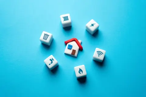 同じ4人家族の友人が「電気代月1万円」らしく、暖房フル稼働のはずなのに安くてビックリ！ 「月2万円」のわが家が高すぎ？ 補助金の手続きについても解説