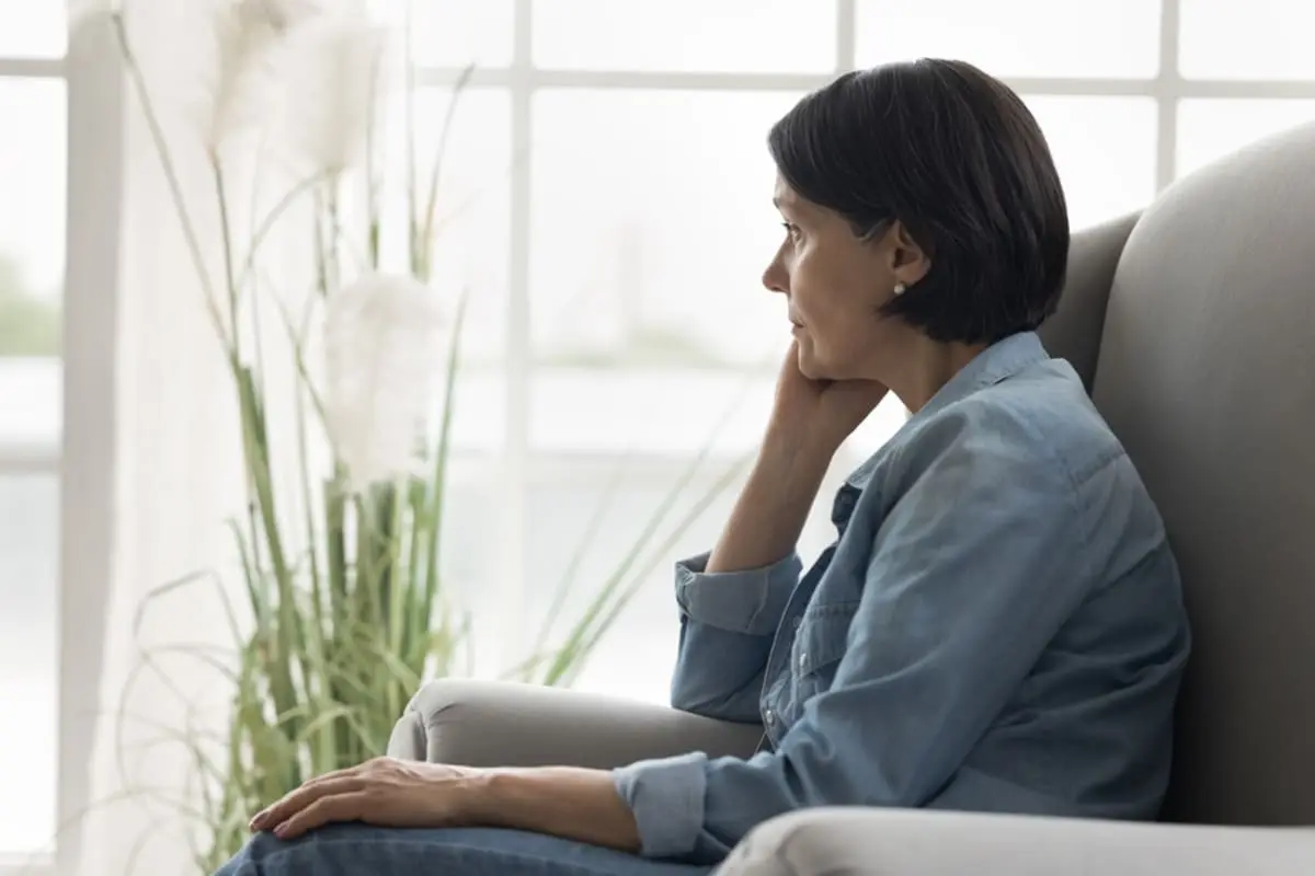 「年金22万円」で暮らす両親…もし父が亡くなったら“遺族年金”はいくら受け取れますか？ 母の年金は「月6万円」なので心配です。持ち家ならどうにかなるでしょうか？