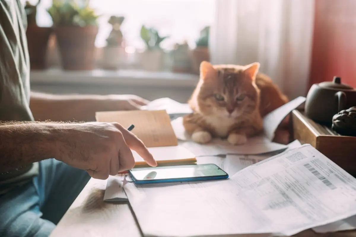 在宅勤務が増えてから、電気代が『月4000円』ほど上がりました。会社に「在宅勤務手当」を求めてもよいものなのか、それとも“自己負担”が当たり前なのでしょうか？