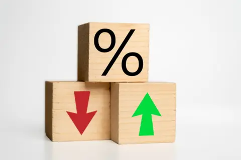 年金を60歳から受給し「月17万7000円→13万4000円」になる父。その年金を“年3.0％”で運用すれば「75歳で3032万円になる」とのことですが、65歳で受け取るより本当にお得ですか？