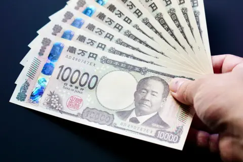 先月、娘夫婦に“帰省費用”として「10万円」を渡しました。もしかして贈与税の対象になりますか？