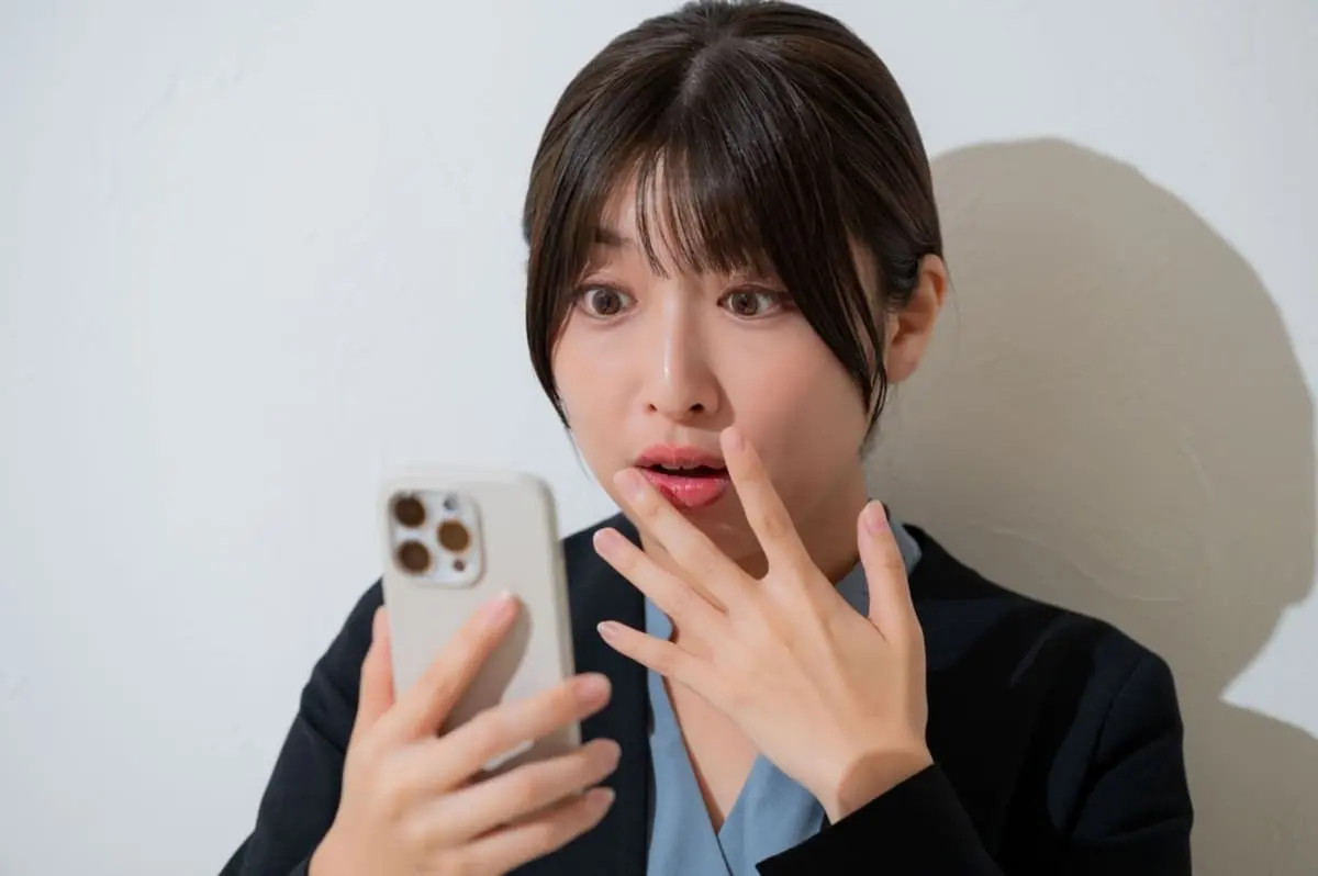 SNSで「市役所勤務のママ友に年収バレてた」投稿が話題…「勤務中に見た」とのことだけど、職員は“住民の収入”へ勝手にアクセスできる!? 個人情報漏洩の罰則もあわせて解説