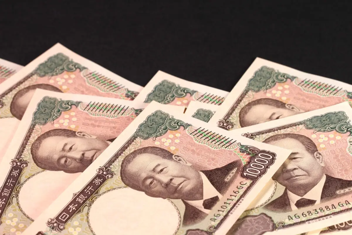 毎月の給料からコツコツ貯めたタンス預金が300万円に！ すでに税金は納めているので、申告なしで娘の結婚資金に充ててもいいですよね？