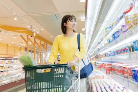 「東京アプリ生活応援事業」で付与されたポイントを日用品や食料品に使いたいと考えています。対象外の店舗やネットも多いと聞きますが“どこまで使える”ポイントなのでしょうか？