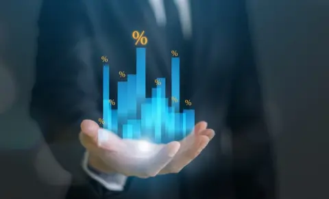 65歳で「NISA未経験」のまま定年へ…今から「200万円」運用しても“意味はない”ですか？ 銀行預金のままにすべきでしょうか？「年率3％×10年」で比較