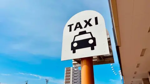 駅から自宅までのタクシーの「ワンメーター」が値上げで「ワンコインでは収まらなく」なりました。雨の日や荷物が多いときについ乗ってしまうのですが、これは“ぜいたく”なのでしょうか？