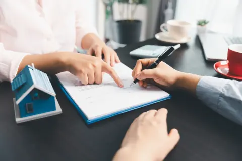 引っ越し先の賃貸契約書を見ると、「水道料金は毎月一律『3000円』」と書かれていました。節水を心がけても料金が変わらないのは、不公平ではないのでしょうか？