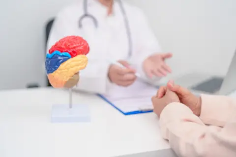 70歳の夫の「物忘れ」がひどく、「軽度認知障害」と診断！ 今後の介護費用や施設入所に備え、貯金「1000万円」をどう分けて管理していくべきでしょうか？