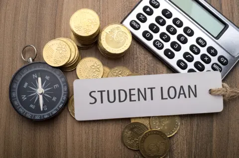 結婚予定の32歳息子の奨学金「180万円」。肩代わりしても贈与税はかかりませんよね？