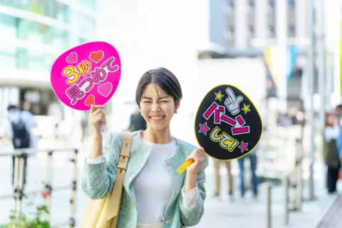 推し活の年間支出を全部計算してみた。グッズ・遠征・配信・イベント費の総まとめ