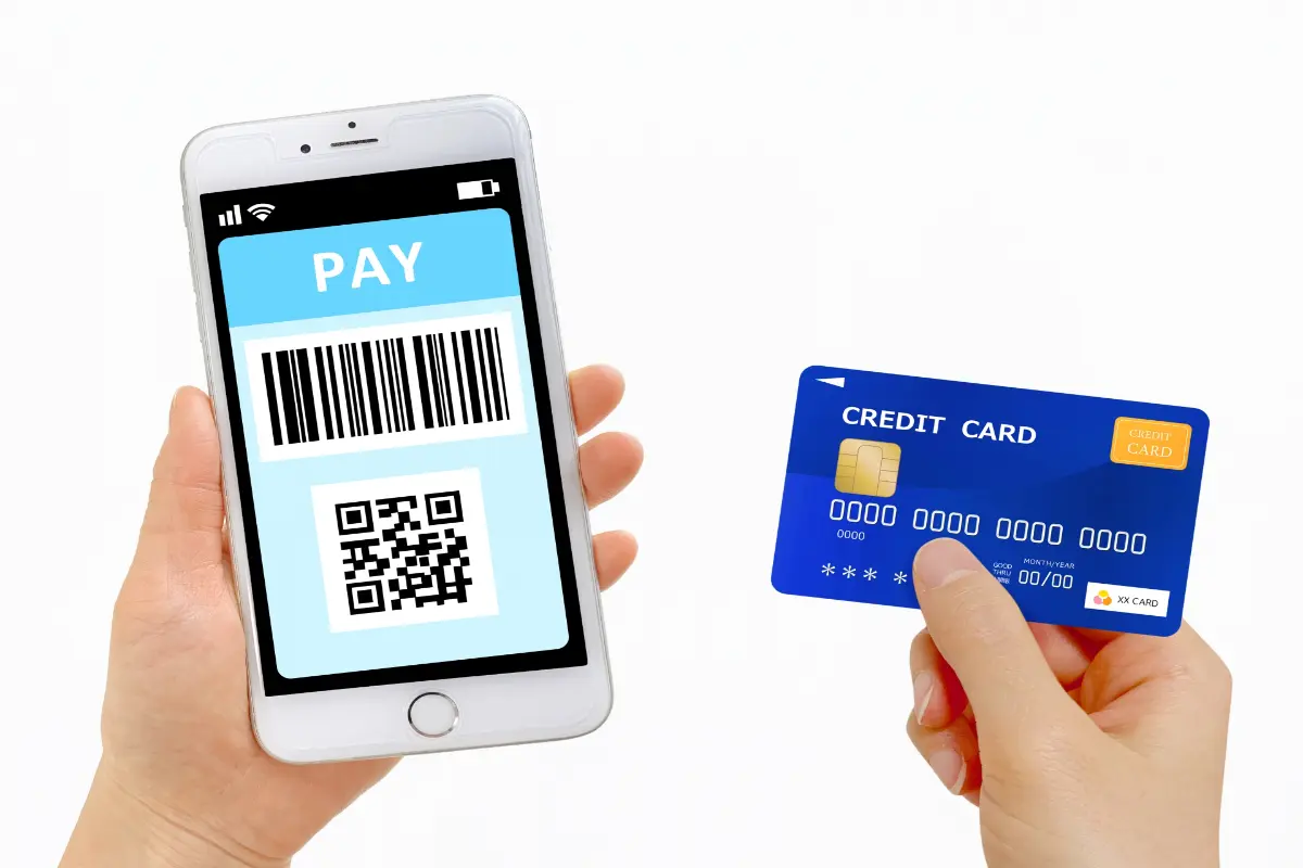 “還元率0.5％”の「クレカ」で“毎月10万円以上”買い物する私、娘は「PayPayならもっとお得なのに」とチクリ。「コード決済」だったら“年間1万2000円”もお得だったって本当!?