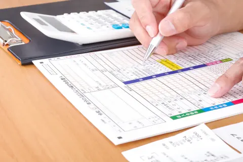 「子育て世帯は早めに済ませた方がいい」と聞いていたのに“確定申告”の期限に間に合わなかった…！ いまからでもどうにかなる？ 控除手続きで「保育料」が減額される可能性があるって本当!?