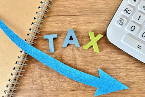 【給付金】“消費税減税相当”なら「1人4万円」が濃厚!? 今後「給付付き税額控除」はどうなる？ 今後の方針・課題を解説