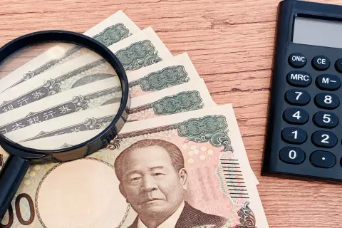 大企業勤務で「30歳・年収520万円」の息子…親の私は“中小企業勤務”の「55歳・年収450万円」ですが、やはり若手でも大企業なら“ベテランより稼げる”のでしょうか？