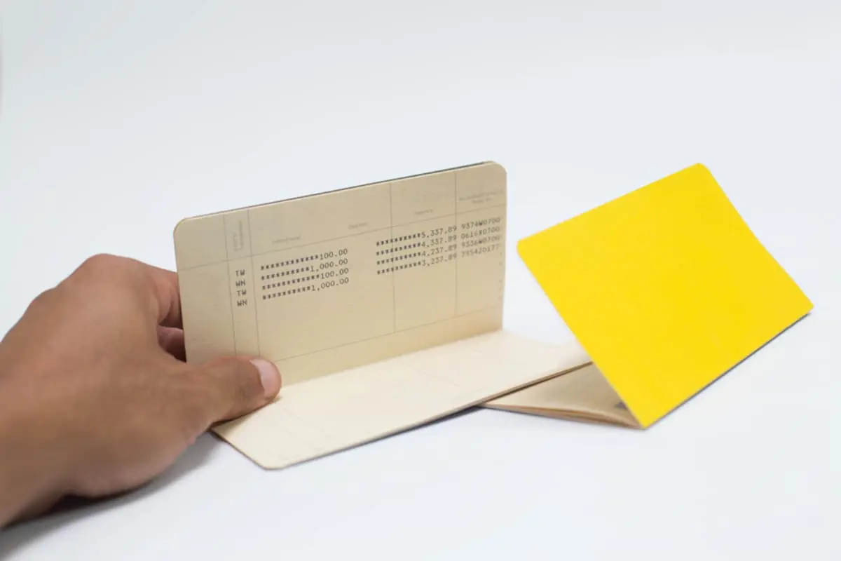 親が「銀行口座をたくさん残して死ぬ」のは“大迷惑”!?「戸籍謄本取って、印鑑証明書も準備して…」“本人以外の解約”にかかる手間とは？ 使わない口座を早めに解約しておくべき理由