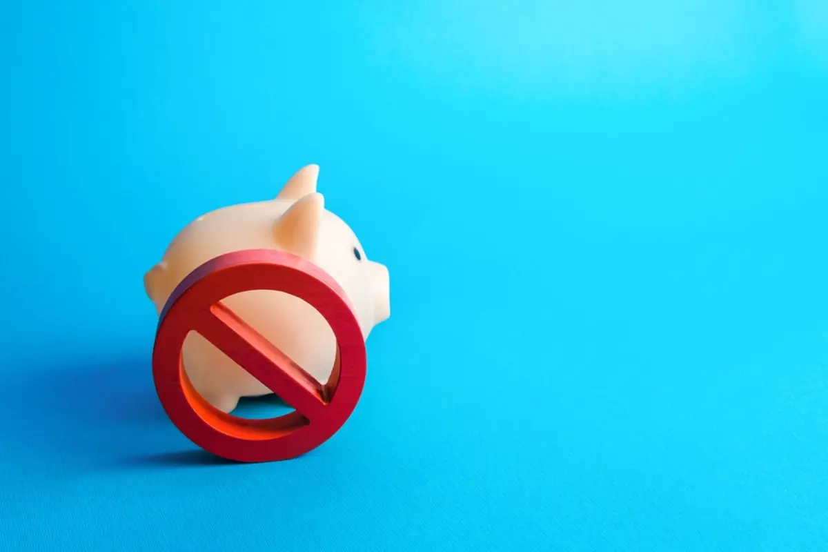 高齢の父が認知症になり、預金口座が凍結されてしました。どうしたら解除してもらえますか？