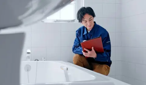 親がお風呂場で滑って転倒！ 両親ともに高齢なので80万円かけてリフォームしてあげたいのですが、贈与になりますか？