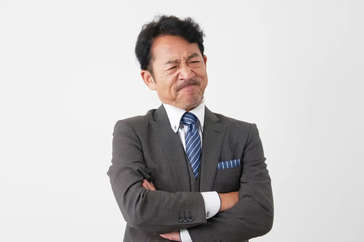 50歳会社員、手取りは「月35万円」です。同い年の友人はもっともらっているようなのですが、同年代の平均年収はどれくらいなのでしょうか？