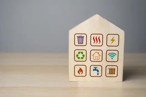 マンションに住んでいますが「電気代が増えたため管理費を月500円値上げします」と通知が！ 光熱費の高騰は、今後どこまで家計に波及するのでしょうか？