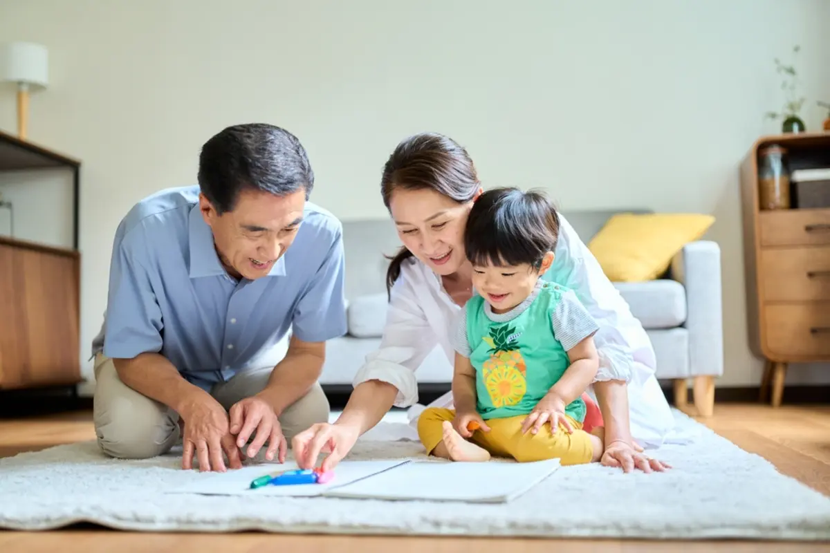 娘の仕事が忙しく、孫を頻繁に預かっています。無償で続けるのが当たり前でしょうか？お礼やお金の話をするのはおかしいですか？