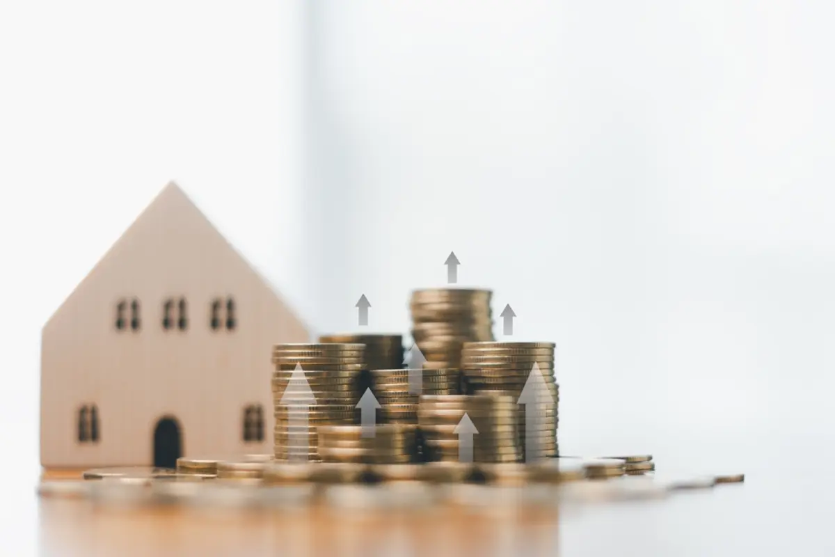 賃料と共益費が月8000円値上げになる案内がきました。物価高が理由とのことですが、家計も厳しいです。交渉して現状維持してもらうことは可能でしょうか？