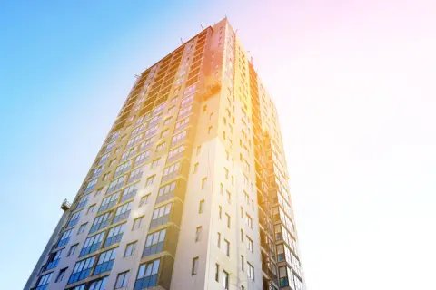 親から相続したマンションは、早めに売却したほうが結果的に得なのでしょうか？ 私自身はすでに持ち家があり「このまま持っていても使い道がありません」