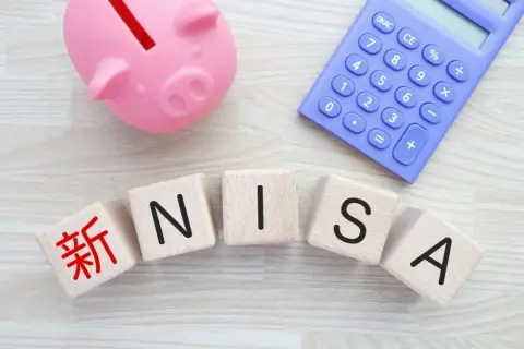 NISA口座に「満額投資」する夫が、パート勤務“月収8万円”の妻の口座用に「月15万円」贈与！ 税金がかかると聞きますが、それでも「3600万円」を埋めるメリットはありますか？