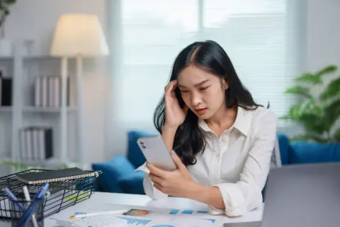 奨学金を返済中の社会人1年目です。「ふるさと納税」は、やりすぎると税金が増えたり損したりしますか？