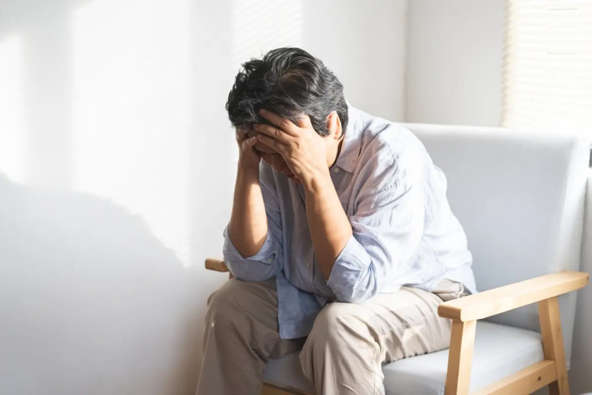 定年後の再雇用で、「ボーナスはゼロ、昇給もなし」と説明されました。仕事内容は以前とほとんど変わらないのに、この条件を受け入れるしかないのでしょうか？