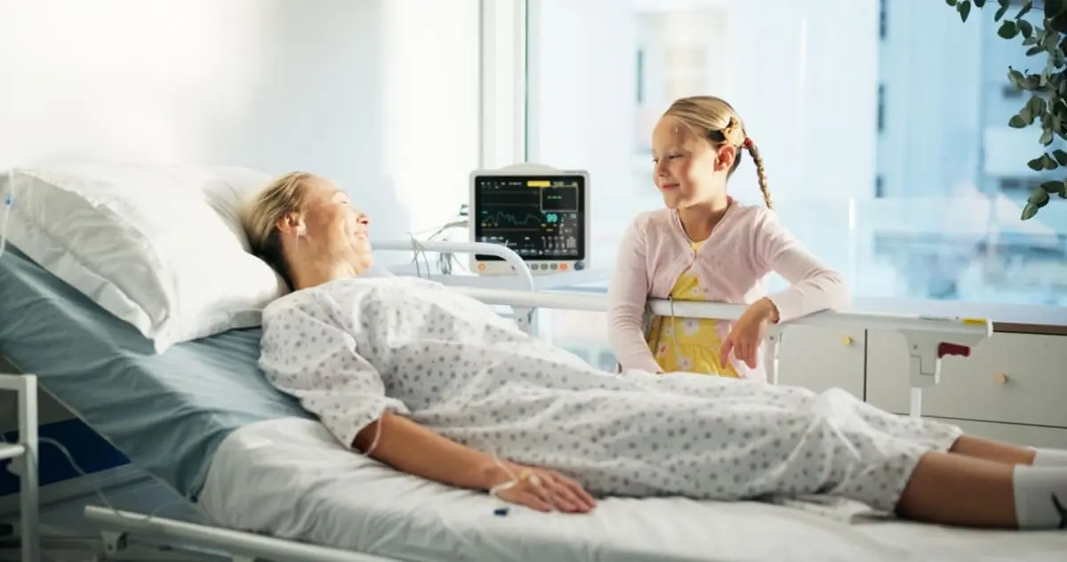 妻の入院費用「18万円」に“高額療養費制度”を利用予定が、窓口で「月末から月初の“月またぎ”なので対象外」と言われショック！ 入院タイミングで「自己負担額が倍」になる理由とは