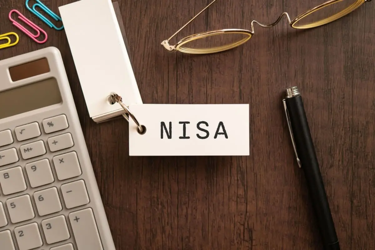 40歳から“老後2000万円”貯めるなら、手取り25万円から「月7万円」必要!? NISAで年率5％なら「月3万円で大丈夫」と聞きましたが、本当に可能ですか？ 資産額をシミュレーション