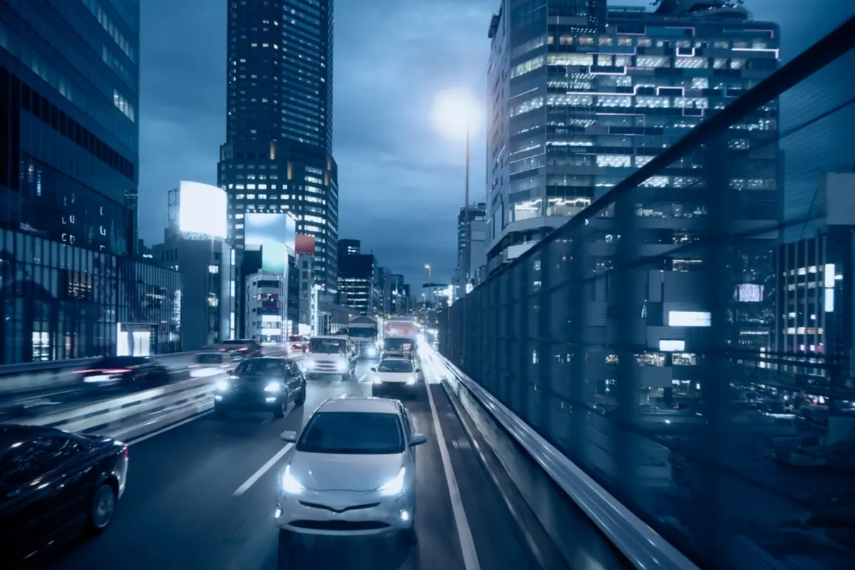 高速道路料金は「深夜」のほうが安いと聞きました。何時に乗って何時に降りれば割引になるのか、ルールを確認！