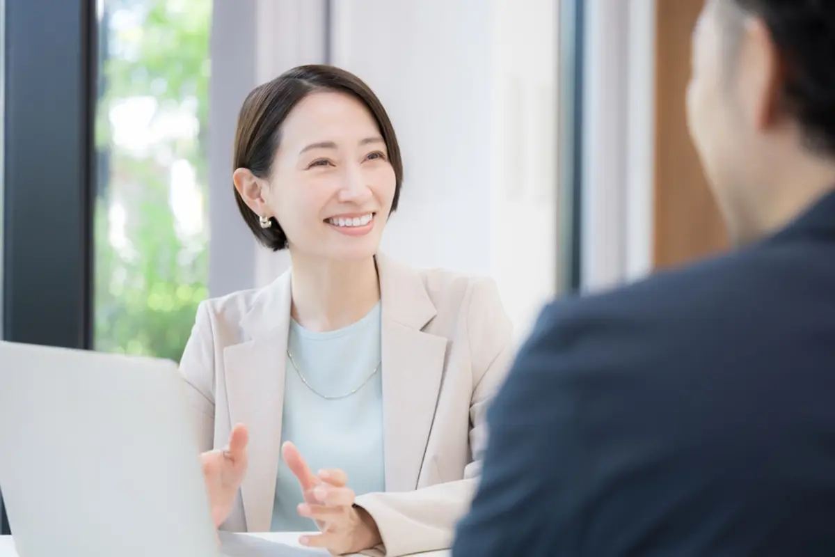 自分や周囲を見ても「世帯年収1000万円近くあるのは普通」という感覚です。実際の共働き世帯の平均年収はどれくらいなのでしょうか？