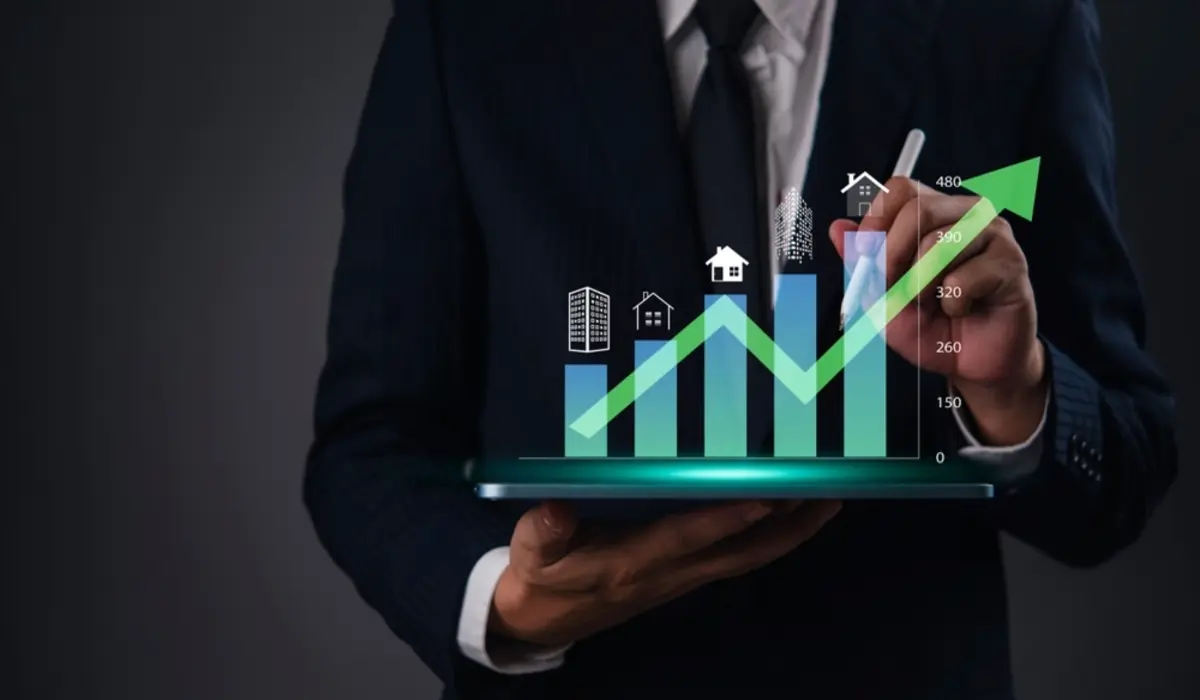 ついに住宅ローンの金利上昇が始まりましたが、5年で0.5％上昇 vs 固定3％。35年返済でトータル安くなるのは結局どっち？