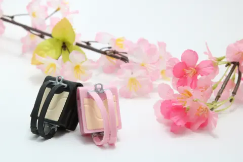 義実家から娘の入学祝いにとランドセルと現金10万をもらいました。ありがたいのですが、内祝いしないといけないですか？お返しは何がいいですか？