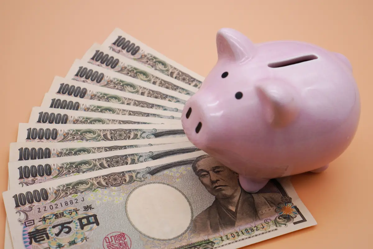 社会人1年目で「50万円以上」貯める人もいるって本当？ 4月入社で初任給「23万円」の予定ですが、「給料の1割貯蓄」で足りるでしょうか？