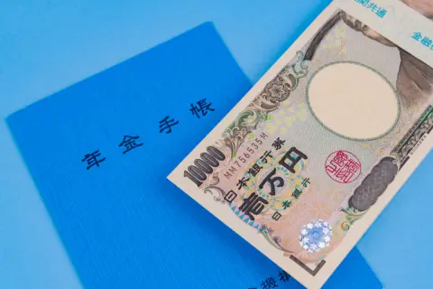 友人は「年金月22万円」と言いますが、私は「月14万円」の見込み…平均的な年金額はいくら？